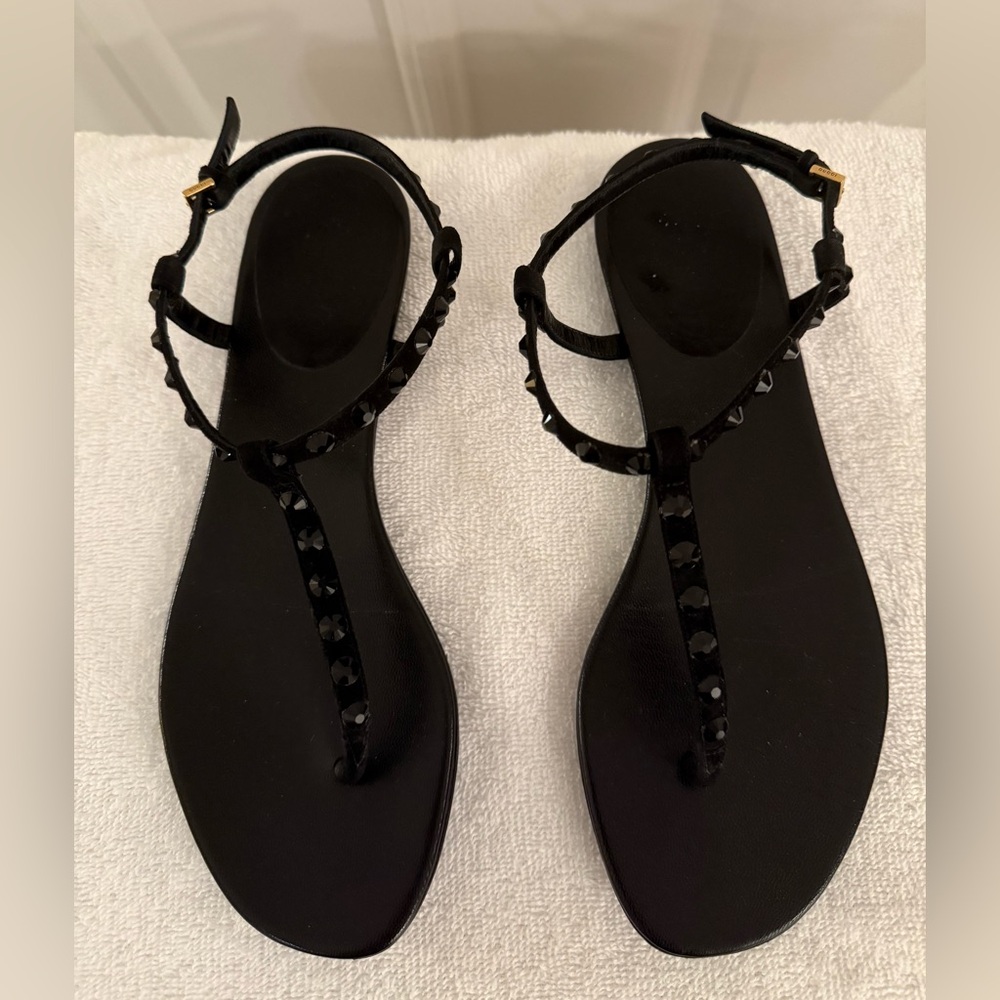 Gucci Black T-Strap Sandals